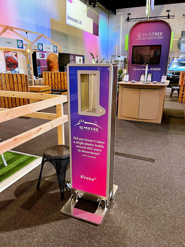 Rimfire display about plastic bottle decomposition time.